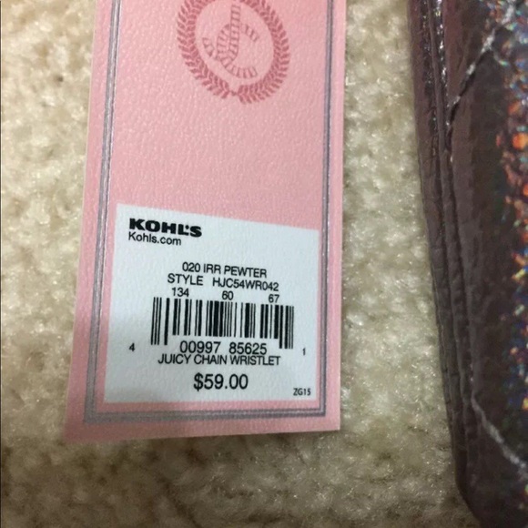 Juicy Couture Iridescent Pewter Quilted Chain Accent Logo Wristlet New w… - Picture 4 of 4